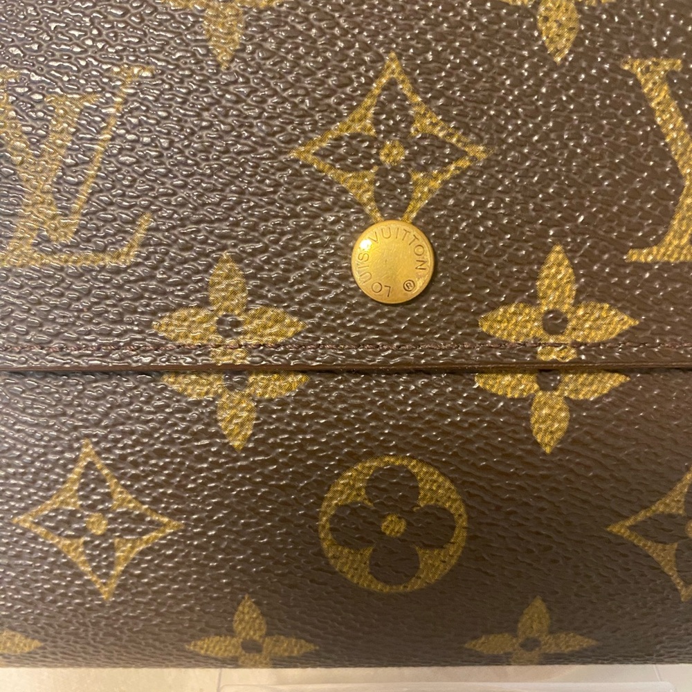 Louis Vuitton Monogram Canvas Brown and Gold Wallet - Picture 3 of 17